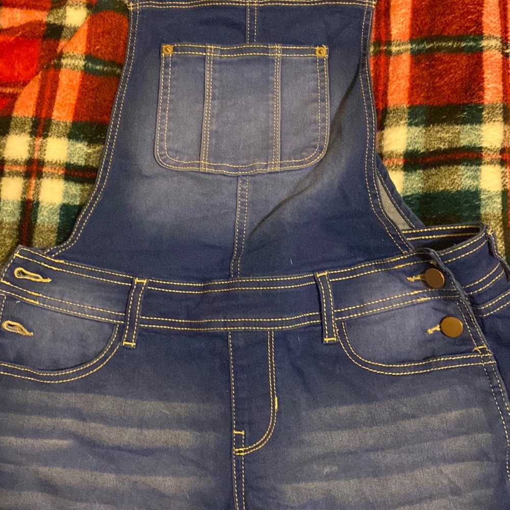 No boundaries relaxed fit overall shorts